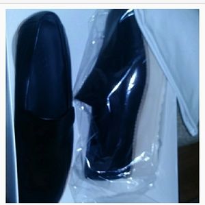 Vince Black leather Wedge Loafer